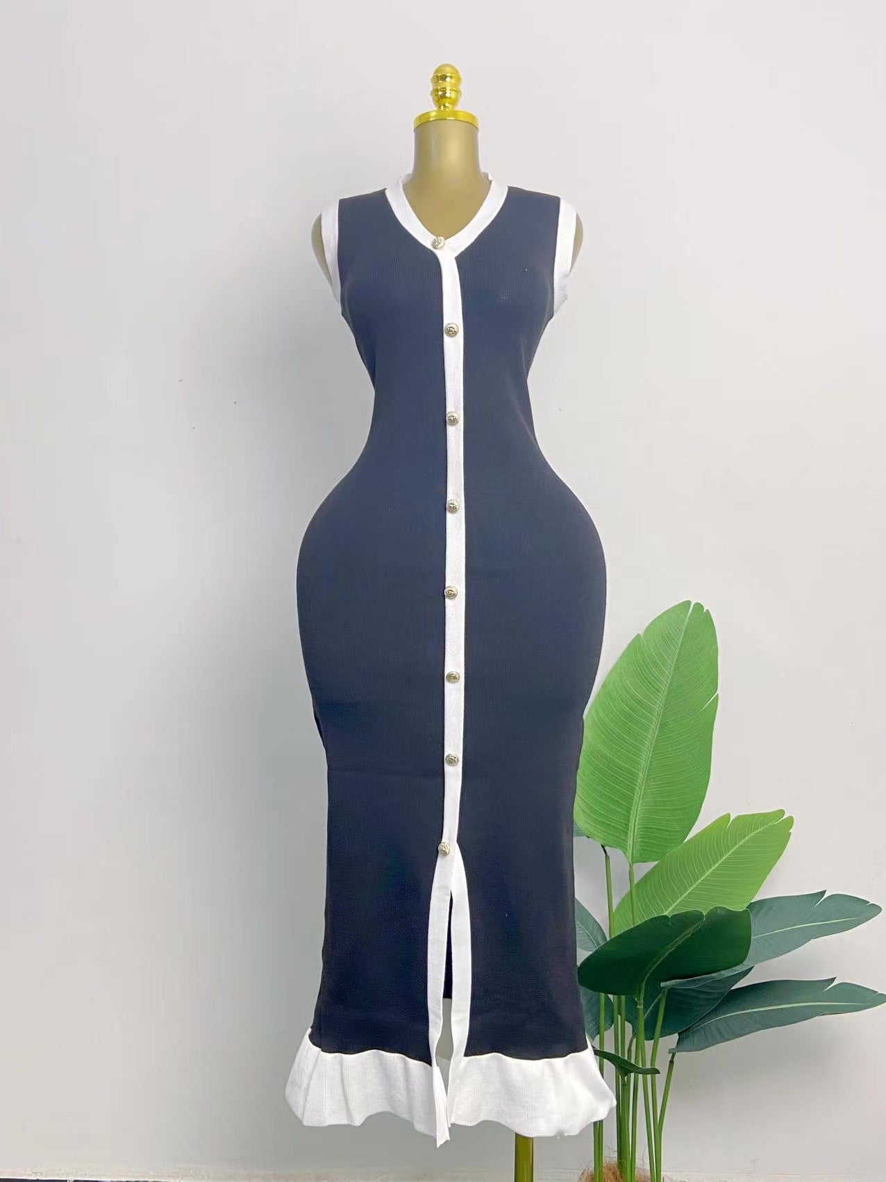 Sleeveless Single Breasted Knitted Dress