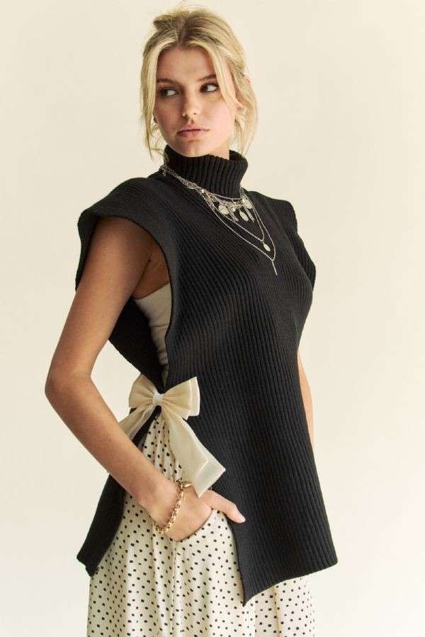Side Split Turtleneck Knit Top