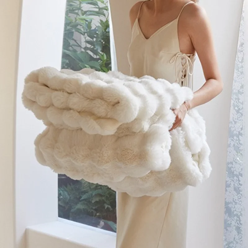 Bubble Shaped Throw Blankets