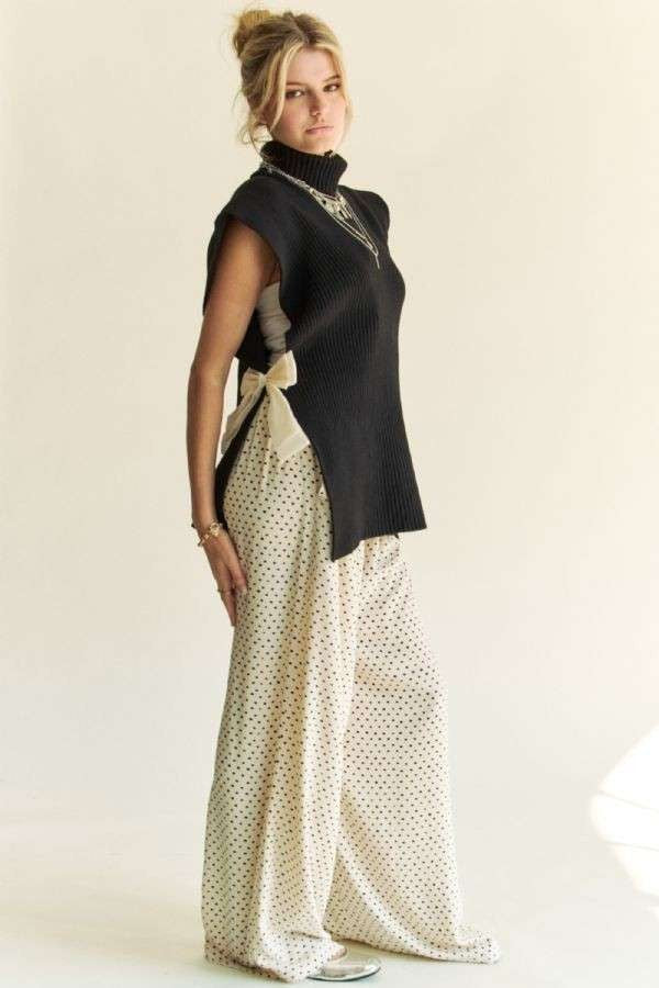 Side Split Turtleneck Knit Top