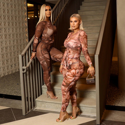 Round neck printed hip hugging pants set