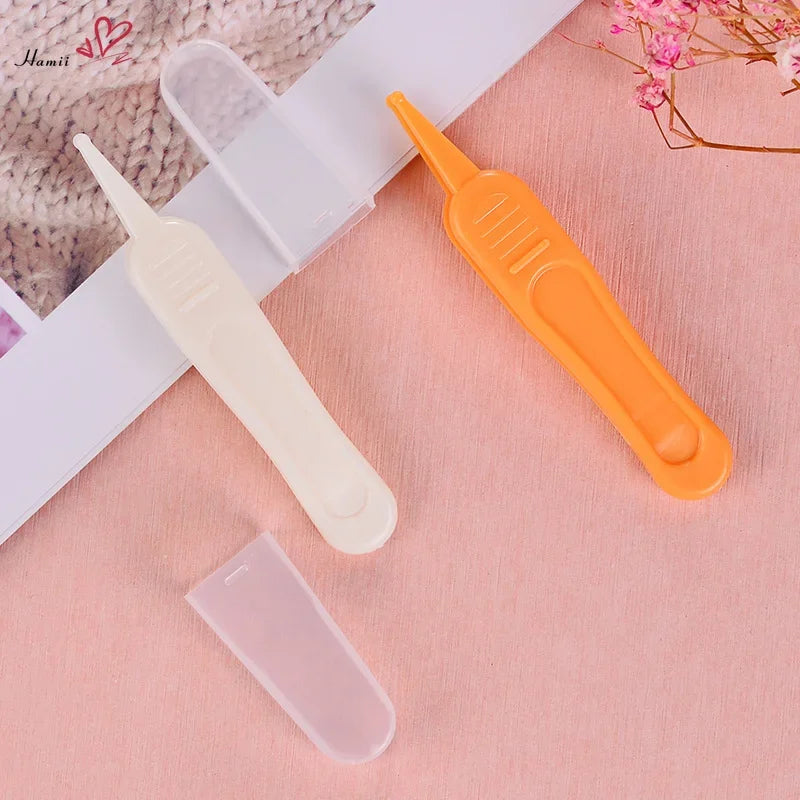 Baby Dig Booger Clip - MONLANE