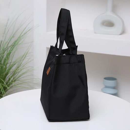 Large Capacity Simple and Practical Lunch Bag