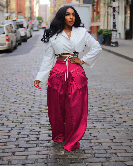 Leisure pants with detachable three-dimensional Pockets